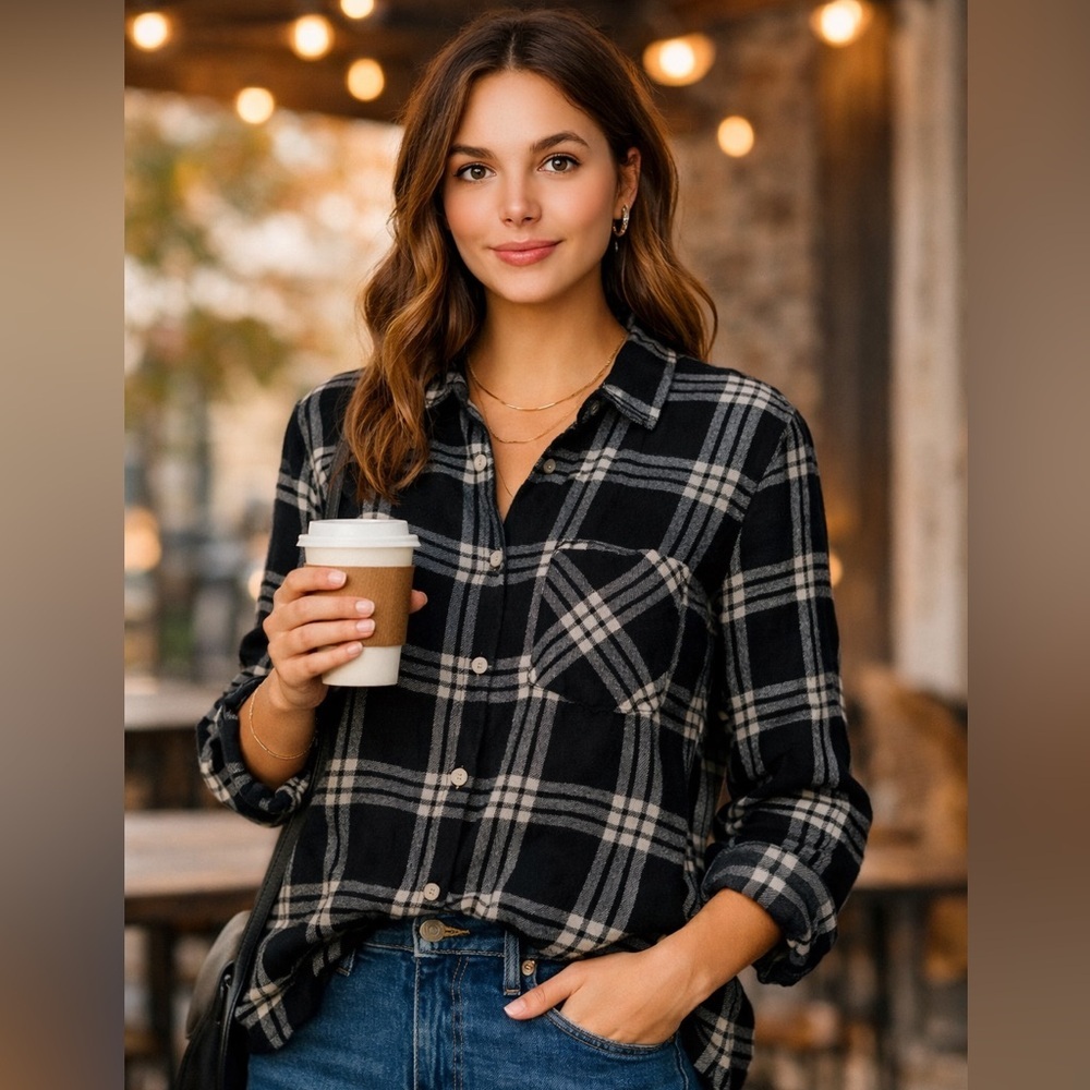 Rails Hunter Plaid Shirt Medium Black Ivory Button Down Soft Flannel Casual